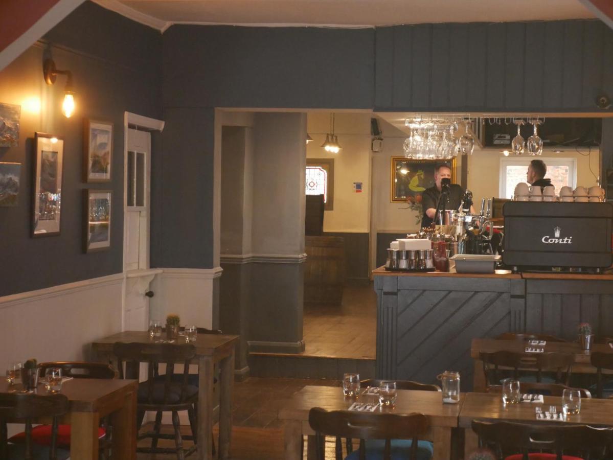 Hotel The Fox And Hounds