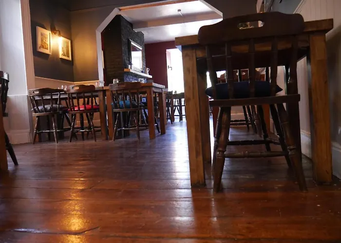 The Fox And Hounds