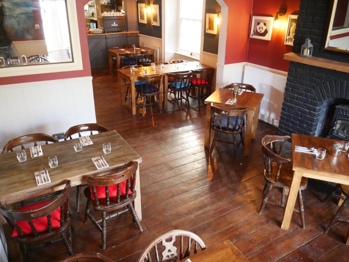 Hotel The Fox And Hounds